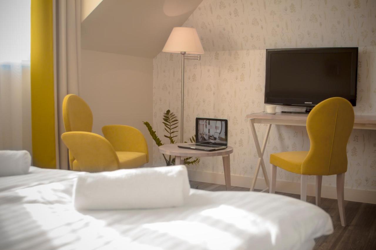 Hotel Spa Wieniawa 레코보 외부 사진